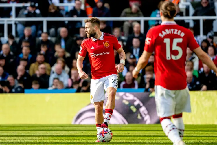 法国国家队关键战再遭质疑,志在英超名次提升,信心回归,赛程密集仍需轮换的简单介绍爱游戏网络游戏,爱游戏最新版本