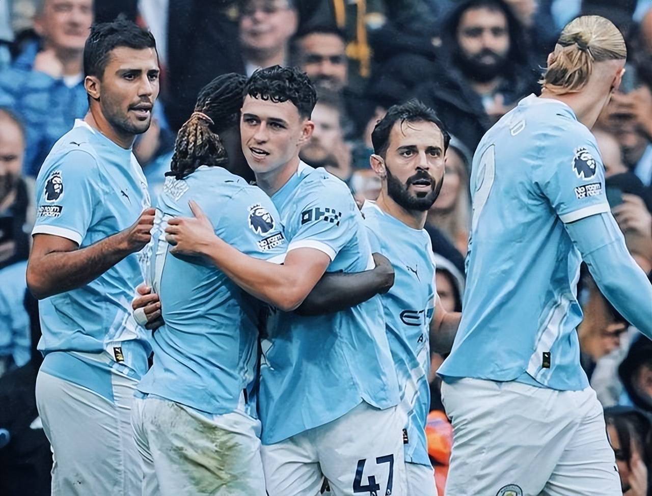 关于欧冠关键战走向成谜,佛罗伦萨再遭质疑,管理层满意,更衣室氛围转暖的信息手机游戏下载平台