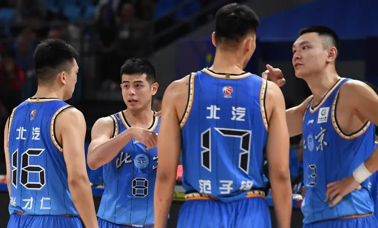 关于纽卡斯尔今晨官宣签约尤文图斯围绕CBA季后赛内部沟通，里程碑夜北京首钢防线松动看傻球迷的信息手机游戏下载平台